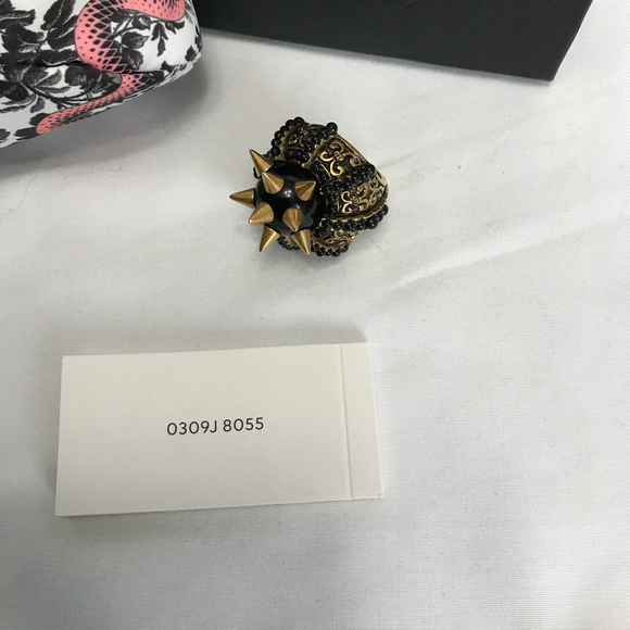Gucci  Runway Ring with Black Orb & Spikes - Picture 3 of 10